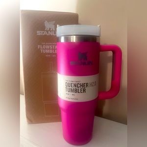 Stanley Flowstate Tumbler 30oz - hot pink